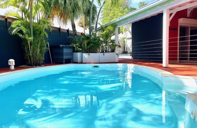 House, Villa, swimming pool, sea view, 10 people (8 adults 2 children), 4 bedrooms