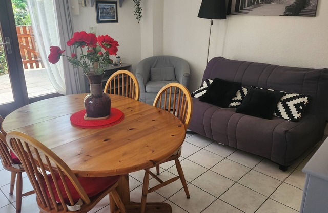House with garden and barbecue in Cabourg
