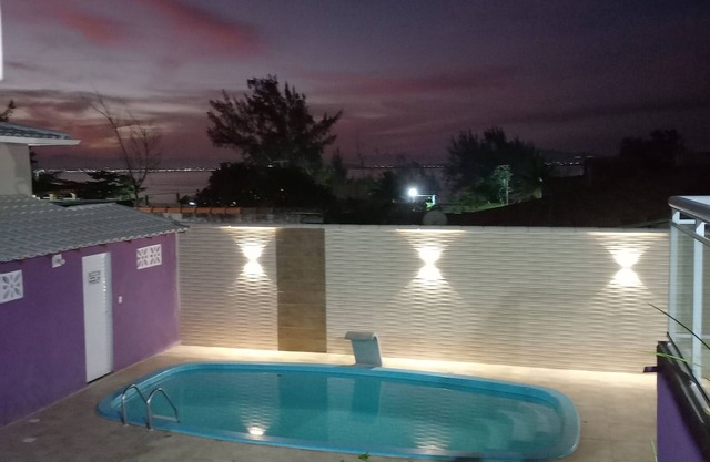 House with swimming pool on the beach, air conditioning, barbecue, Wifi, Sky