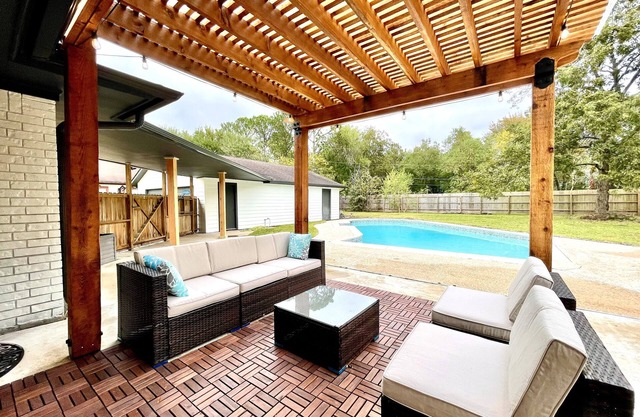 HTX Gateway 4-Bedroom Resort Style Villa w Pool