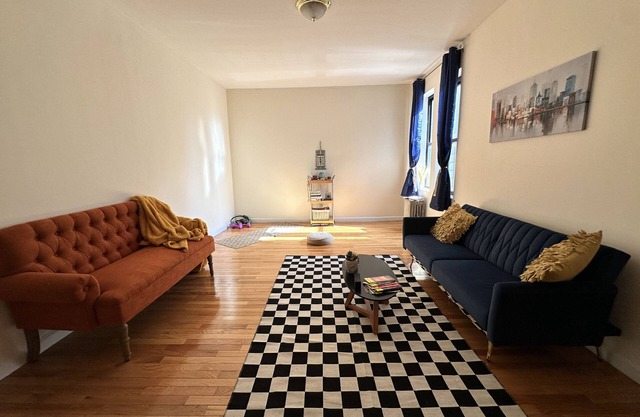 HUGE Chic 1-bedroom apartment in fabulous New York with AC & WiFi