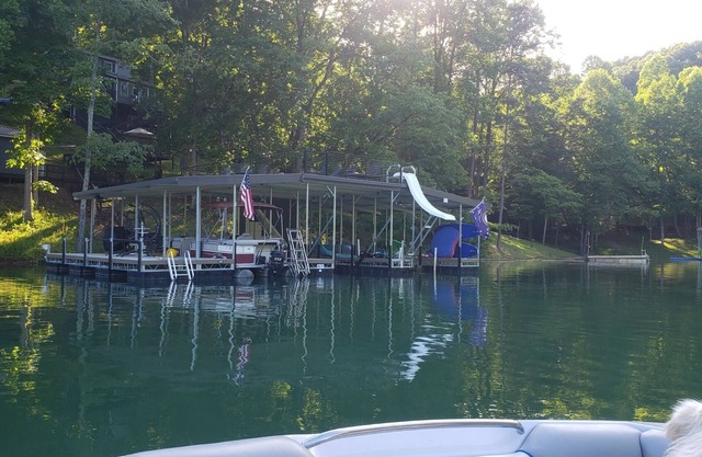 Huge Dock! - 2 slips! Tinyhouse! Secluded Cove! Pet Friendly! Boat Option!
