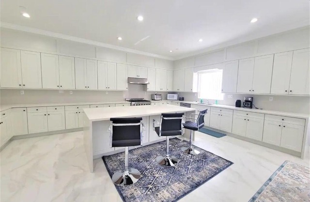 Huge Family Home Near Disneyland & SoCal Beaches