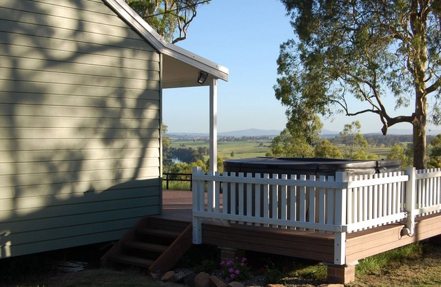 Hunter Valley - Romantic luxury spa cottage - awesome views Cadair Cottage No 2