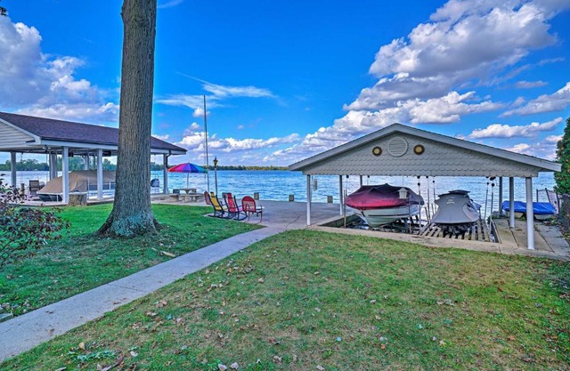Huntsville Home 2 Mi to Moundwood Boat Ramp!