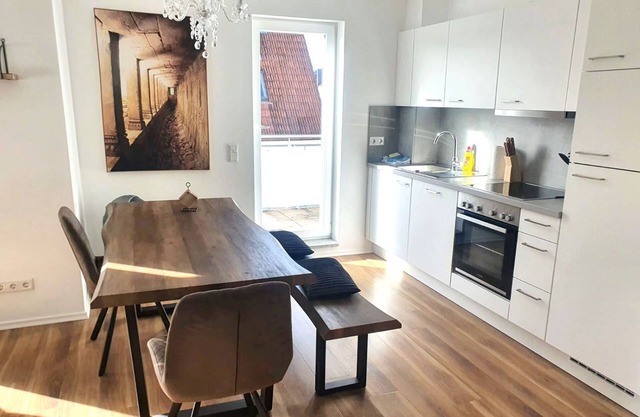 I05 - Geräumiges Apartment mit Balkon in Ingolstadt, 80qm, 2 Schlafzimmer, 1 Wohn-schlafzimmer, Max. 5 Personen