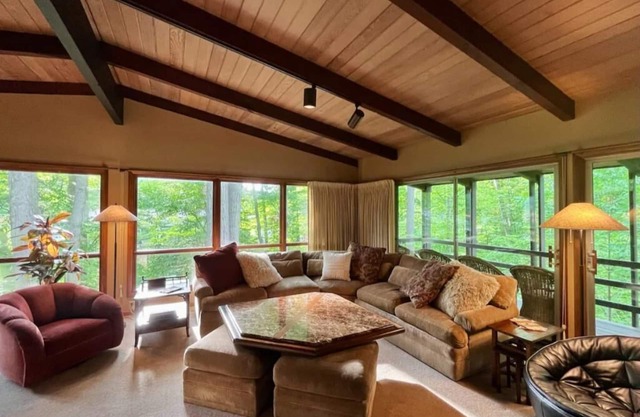 Iconic Mid-Mod West Akron Home Amazing Location!