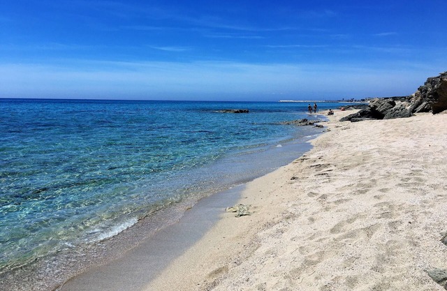 IDEAL VACATION HOME A STONE'S THROW FROM THE SEA