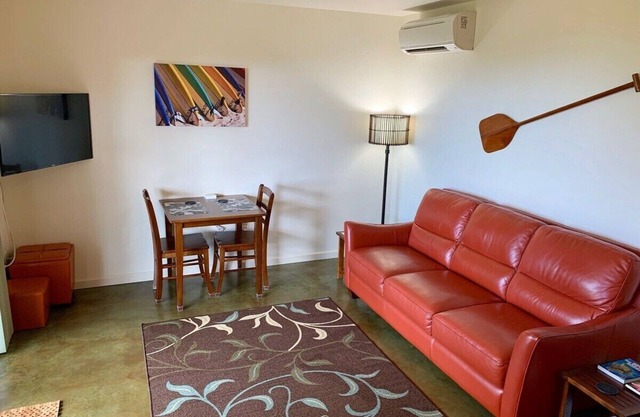 Immaculate; Air Cond; Ocean/Garden views; WiFi N