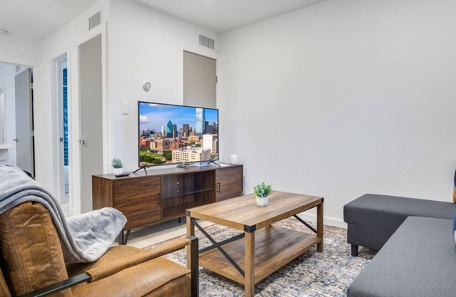 Immaculate Apartment in Austin 5 Min to Downtown ATX