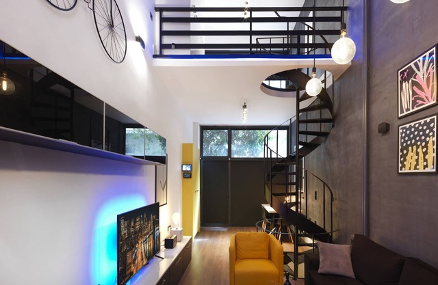 Imvrou25-200Mb fibre remote workers' Dreamhouse