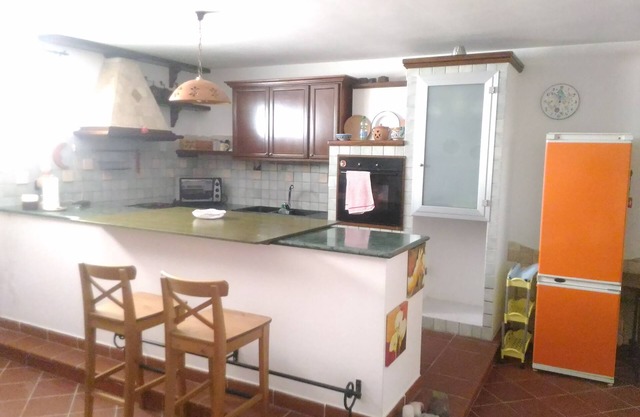 Independent apartment with garage. Special prices.