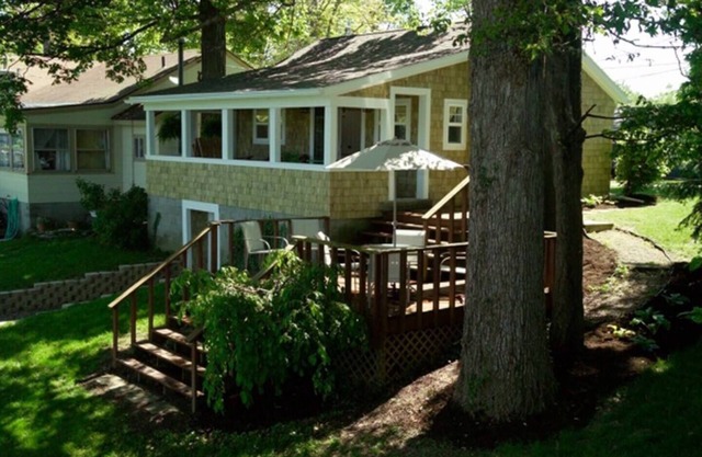 Indian Lake Treehouse Waterfront Cottagen