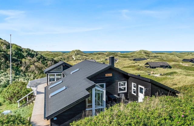 "Ineke" - 295m from the sea by Interhome