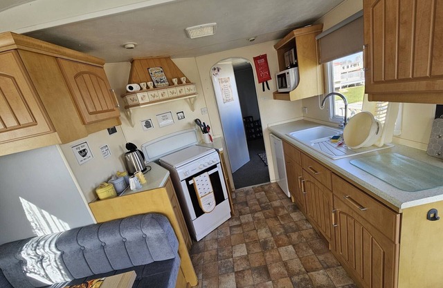 Ingoldmells - Chalet - Sleeps 8 - Seaside - Garden