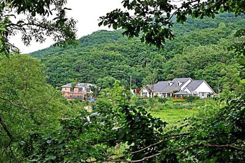 Inje Gombaeryeong Evergreen Pension