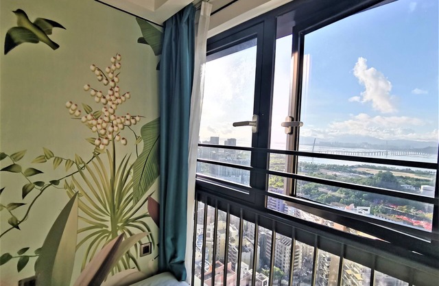 Interact China Fine Condo - Shenzhen Bay