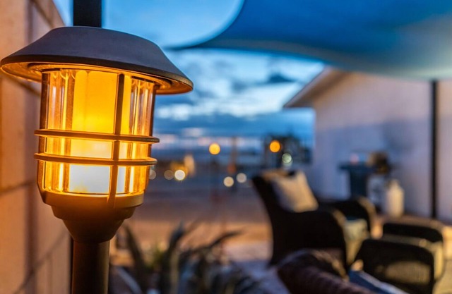 Intimate retreat for two with star gazing from the spa.