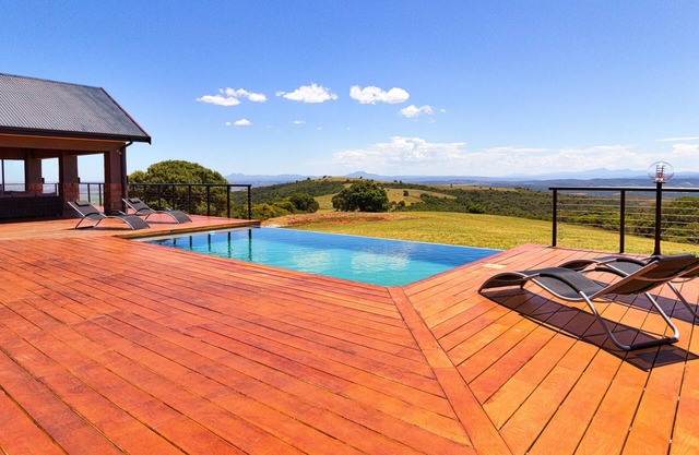 Intle Game Lodge