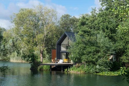 Island Lodge