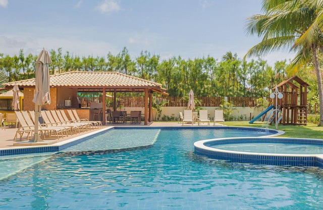 IT84 Wonderful 4-Suite Apartment, Right on the Beach - Itacimirim