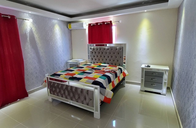 J2c New exclusive area 10 minutes from the airport.