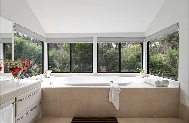 Jarrah Grove Forest Retreat - Serenity Luxury Chalets