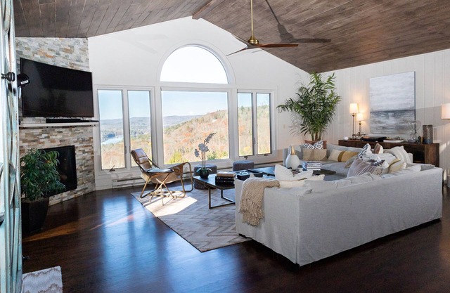 Jaw dropping mountain & lake views in this stylish mountain home….