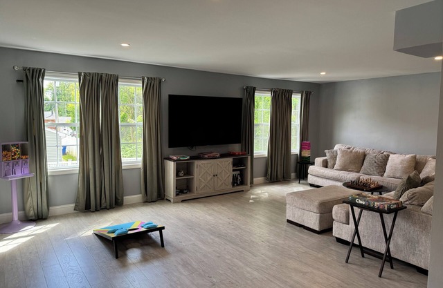 Jersey Shore Beach House + Stock Tank Pool, Pac Man, Corn Hole, Connect Four