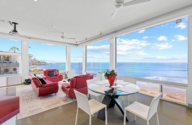 Jewel of La Jolla - Oceanfront