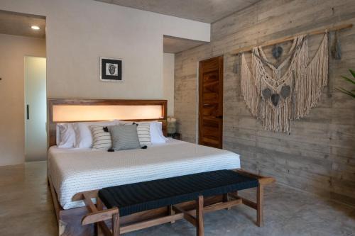 Jiloo Beautiful Oasis in Punta Zicatela 2