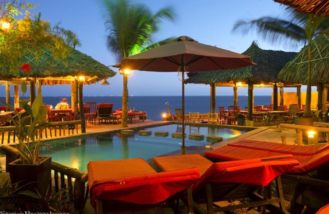 Joe's Cafe & Garden Resort