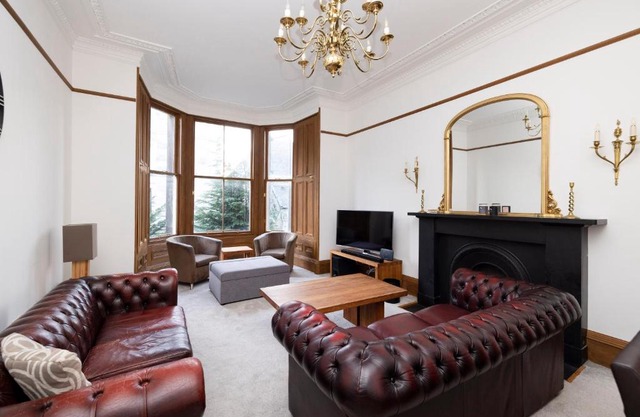 JOIVY Spacious Home near The Meadows