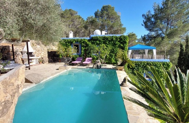 JULY LAST MINUTE OFFER! 29/06-13/07 Typical stone ibizan pool country villa.