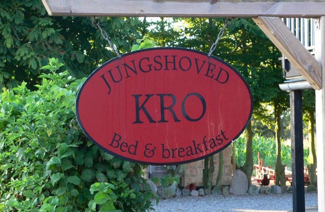 Jungshoved Kro B&B