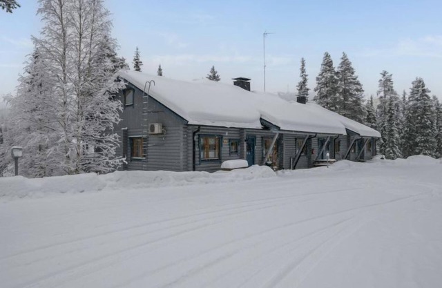 Karhunpesä b by Interhome