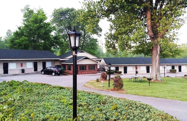 Kentucky Lake Inn