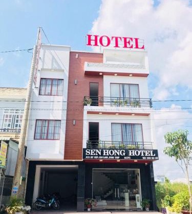 Khách sạn sen hồng 1