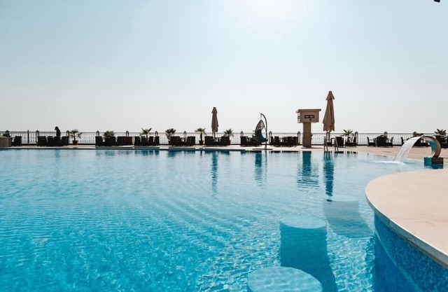 Khazar Palace Hotel & Restaurant