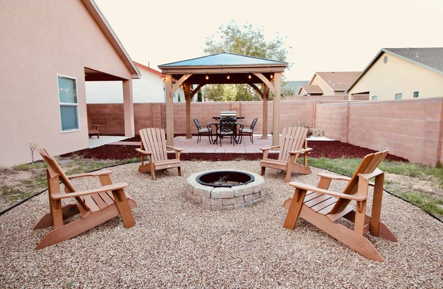 Kick Back & Relax! This Place is Gorgeous - Sleeps 10