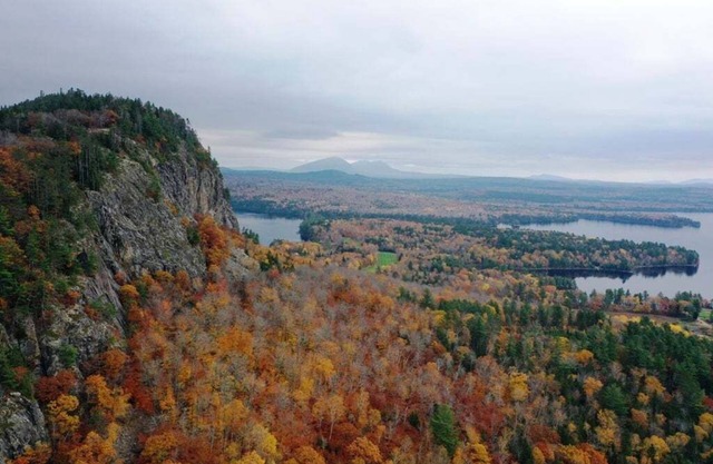 Kineo View Suite (Direct Access to Moosehead Lake)
