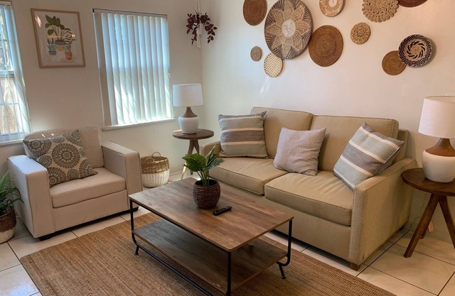 King Bed Escape: Private Patio, Grill, Fire Pit Near Everything in Orlando