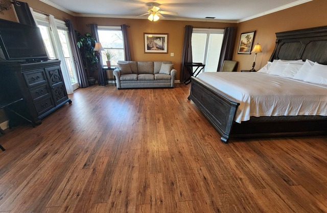 King Room with Sofa Bed and Balcony with River Views