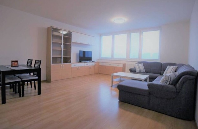 Koloseo residence. Free parking. Lake view.