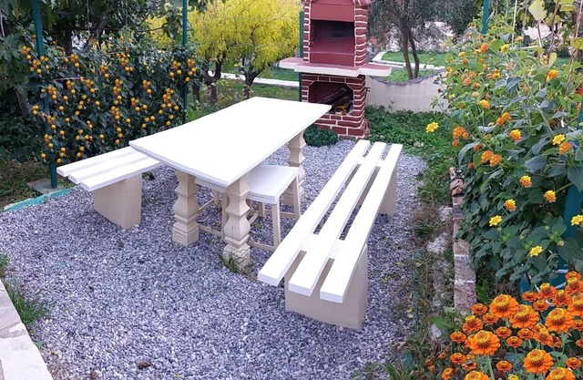 Kotor TIMI 2 - Apartment 40 meters from the beach with garden grill