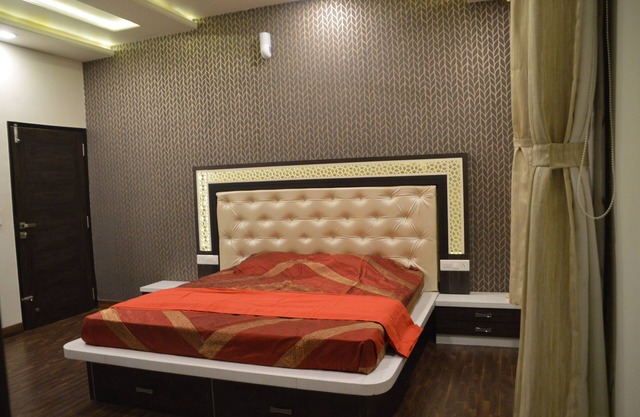 "Krishan kunj vacation home"Luxurious centrally located 4BHK Homestay Apartment