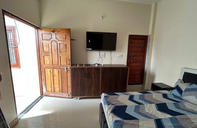Kusum Homestay 200-300m distance from Ram Mandir hostet By Avinash Mishra