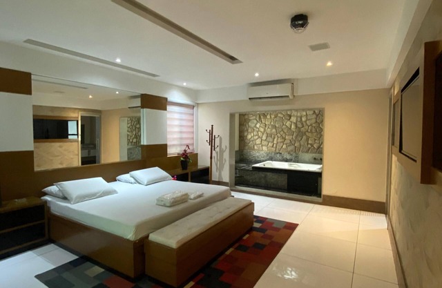 L'amour Hotel
