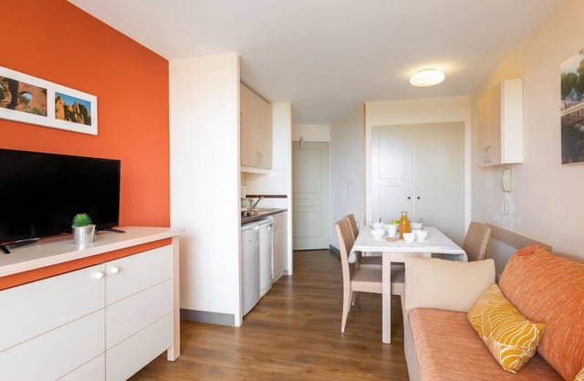 L'Esquinade (G5 130) by Interhome