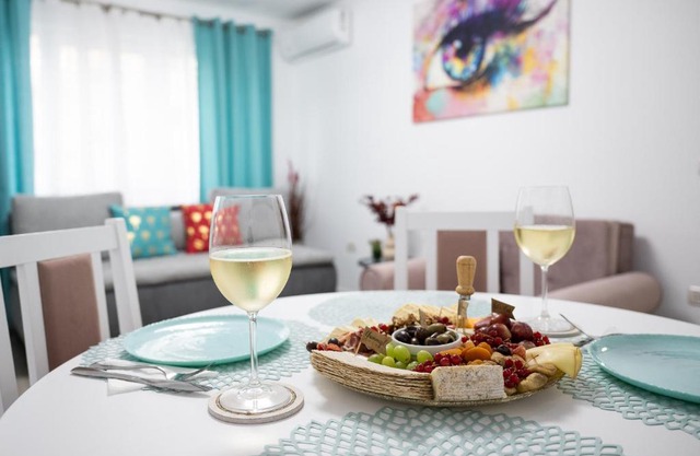L&R Boutique Apartment